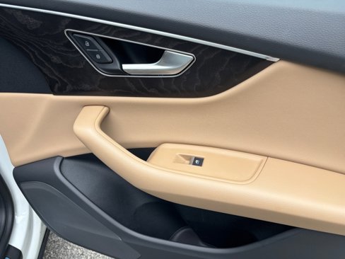 Certified 2023 Audi Q8 Premium w/ Convenience Package image 31