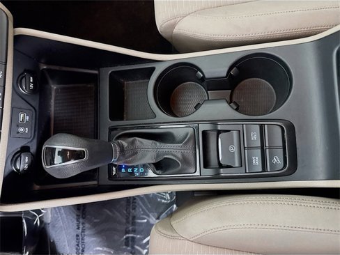 Used 2019 Hyundai Tucson SE image 12