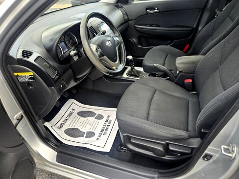 Used 2009 Hyundai Elantra image 35