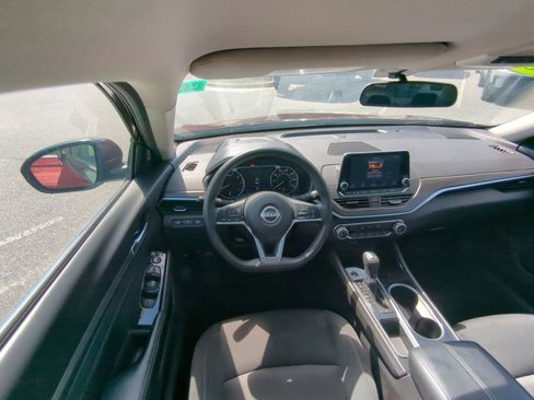 Used 2023 Nissan Altima 2.5 SV image 33