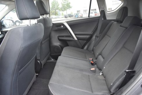 Used 2017 Toyota RAV4 XLE image 15