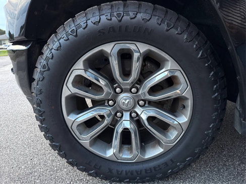 Used 2019 RAM 1500 Laramie w/ Sport Appearance Package image 32