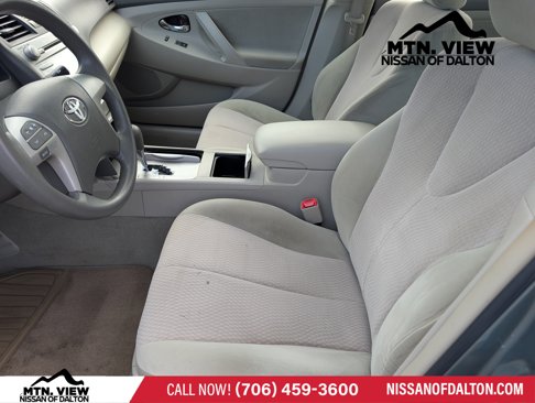 Used 2011 Toyota Camry LE image 13