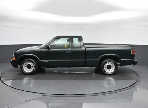 Used 2001 Chevrolet S10 Pickup 2WD Extended Cab w/ Comfort Convenience Pkg image 4