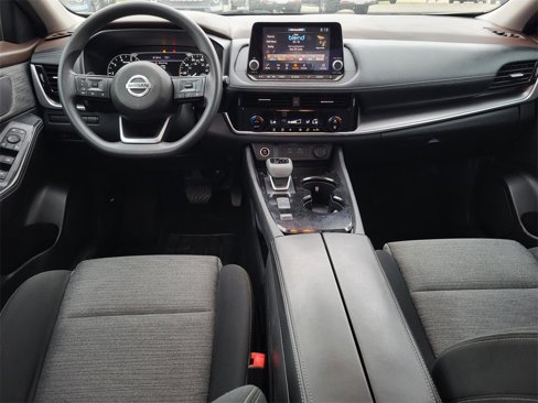 Used 2021 Nissan Rogue SV image 25