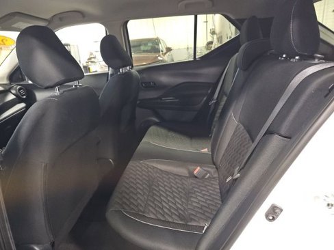 Used 2021 Nissan Kicks S image 24