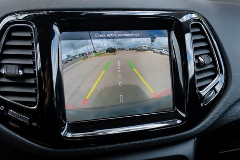 Used 2021 Jeep Compass Limited image 29