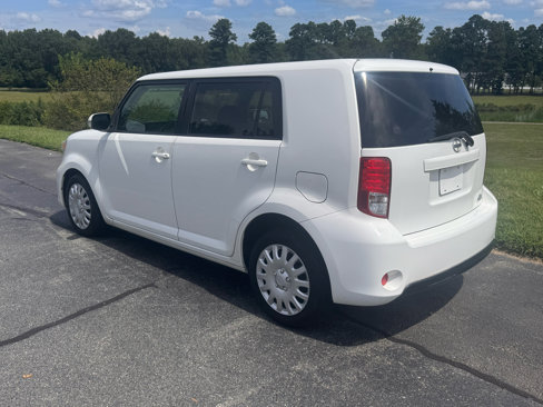 Used 2014 Scion xB image 10