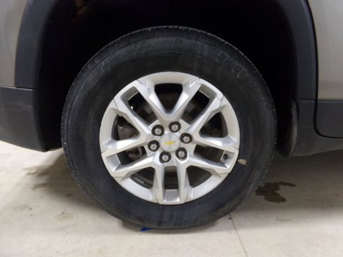 Used 2018 Chevrolet Traverse LT image 33