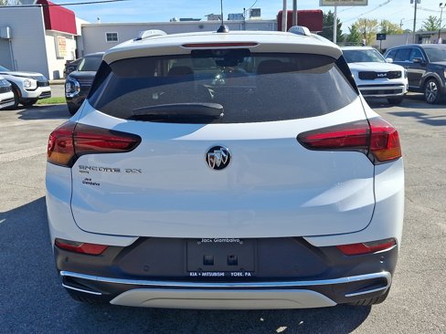 Used 2021 Buick Encore GX Essence w/ Advanced Technology Package image 6