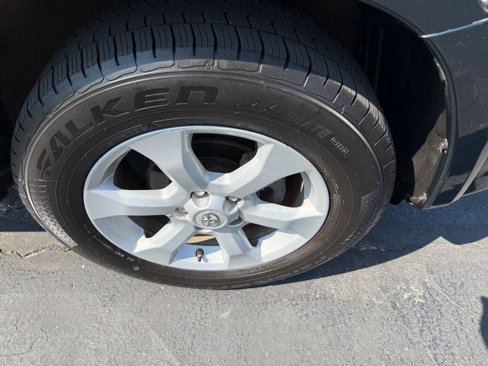 Used 2012 Toyota RAV4 Limited image 73
