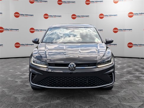 New 2025 Volkswagen Jetta SE image 2