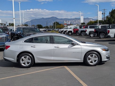 Used 2020 Chevrolet Malibu LS w/ Driver Confidence Package II image 2