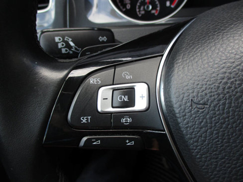 Used 2019 Volkswagen Golf Alltrack S image 19