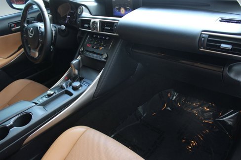 Used 2020 Lexus IS 300 image 33