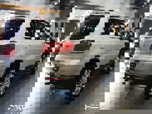 Used 2014 Volkswagen Tiguan SEL image 4