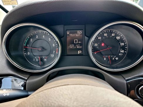 Used 2011 Jeep Grand Cherokee Laredo image 21