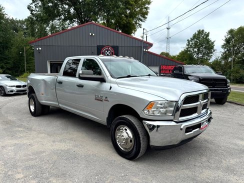 Used 2016 RAM 3500 Tradesman w/ Chrome Appearance Group image 5