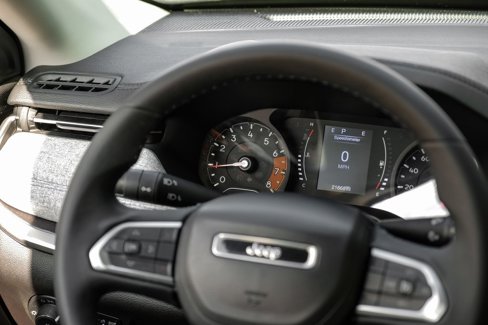 Used 2022 Jeep Compass Latitude image 28