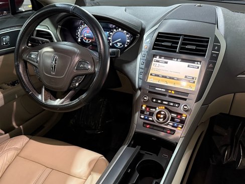 Used 2017 Lincoln MKZ Select w/ Select Plus Package image 3