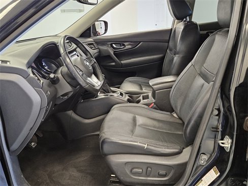 Used 2018 Nissan Rogue SL image 5