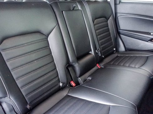 Used 2020 Ford Edge SEL w/ Convenience Package image 32