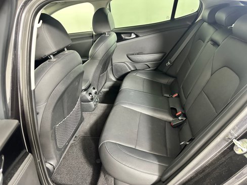Used 2019 Kia Stinger image 13