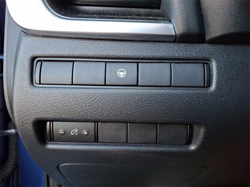 Used 2022 Nissan Rogue SV image 25