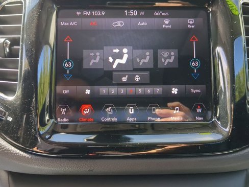 Used 2017 Jeep Compass Limited w/ Navigation Group image 19