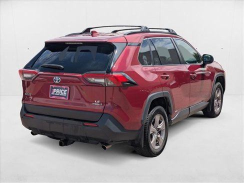Used 2023 Toyota RAV4 LE image 5