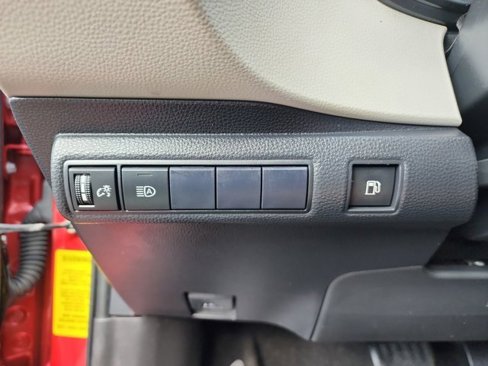 Used 2021 Toyota Corolla LE image 20