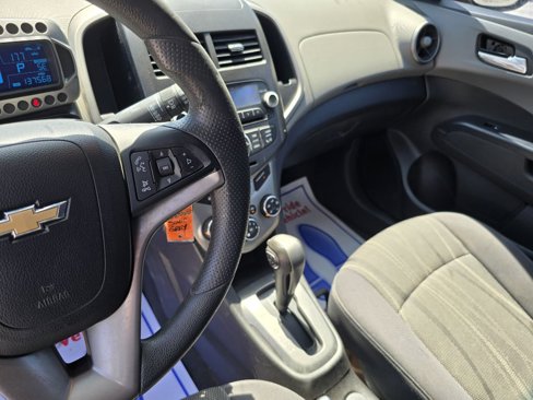 Used 2013 Chevrolet Sonic LT image 13