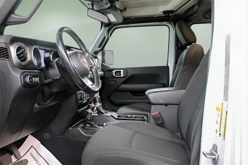 Used 2019 Jeep Wrangler Unlimited Sahara w/ Safety Group image 18