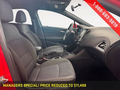 Used 2017 Chevrolet Cruze LT image 24