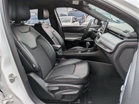Certified 2023 Jeep Compass Latitude image 24