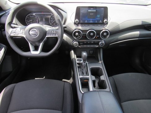 Used 2023 Nissan Sentra SV image 11
