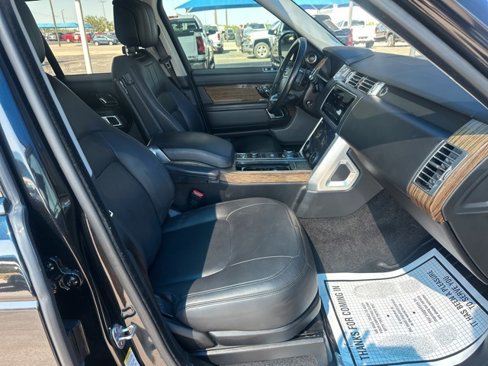 Used 2018 Land Rover Range Rover HSE image 11