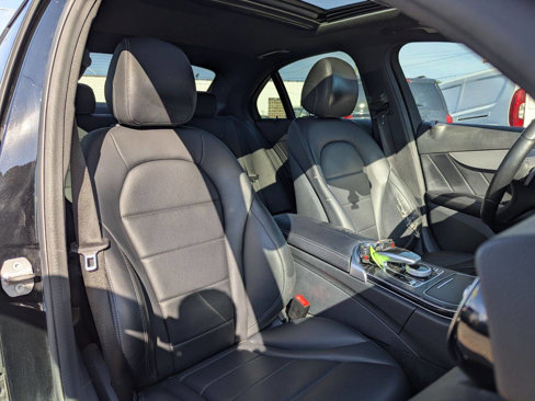 Used 2018 Mercedes-Benz C 300 4MATIC Sedan image 11