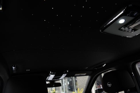 New 2025 Rolls-Royce Cullinan Black Badge image 21