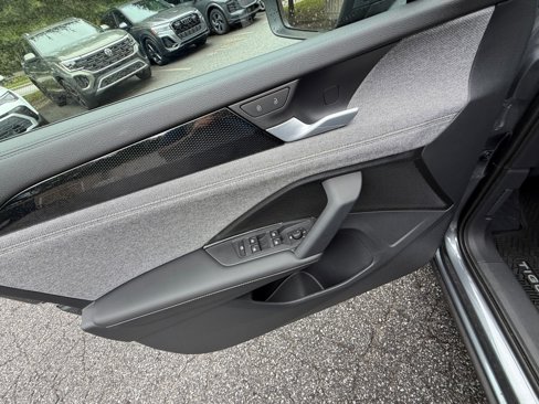 New 2025 Volkswagen Tiguan S image 32