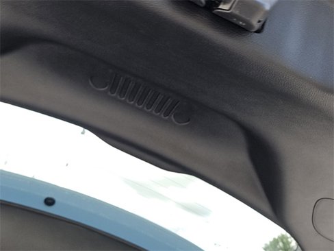 New 2025 Jeep Compass Latitude image 14