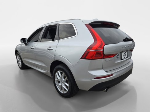 Used 2020 Volvo XC60 T5 Momentum w/ Protection Package Premier image 7