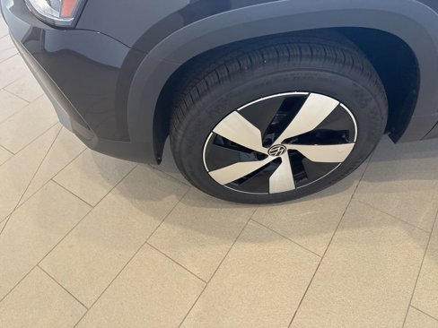 New 2025 Volkswagen Taos S image 9