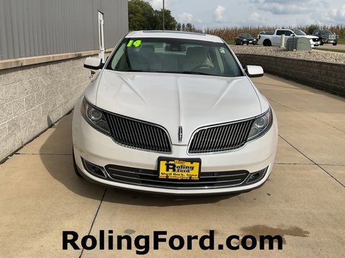 Used 2014 Lincoln MKS w/ Equipment Group 101A image 4