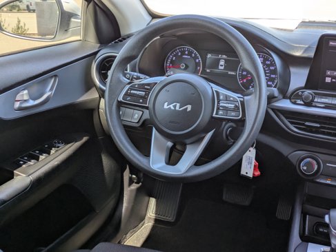 Used 2023 Kia Forte LXS w/ LXS Technology Package image 15