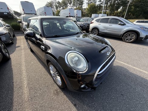 Used 2015 MINI Cooper S image 3
