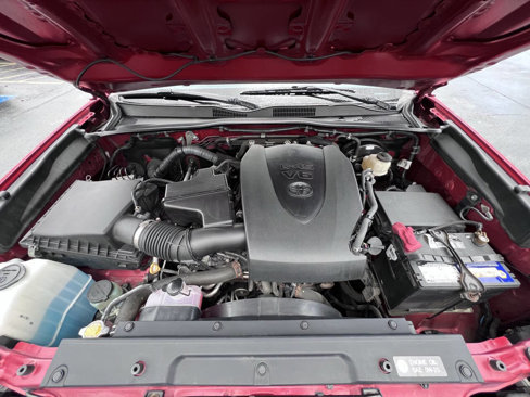 Used 2016 Toyota Tacoma SR5 image 28