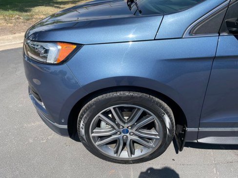 Used 2019 Ford Edge Titanium w/ Equipment Group 301A image 24