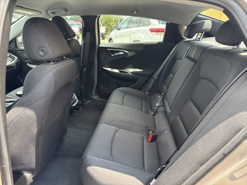 Used 2023 Chevrolet Malibu LT image 28