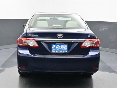 Used 2012 Toyota Corolla LE image 4